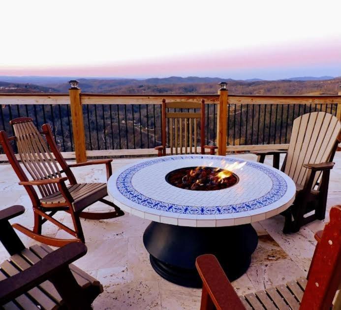 Mansion In The Sky Cabin Гатлінбург Екстер'єр фото